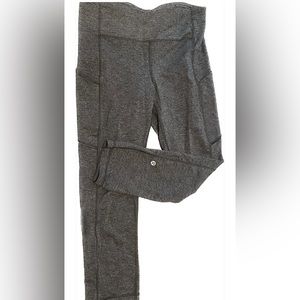 Size 6 Lululemon cropped leggings